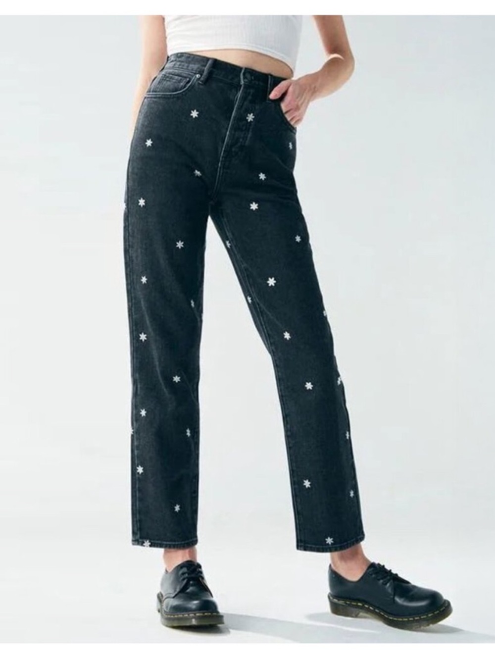 PacSun Black High-Rise Straight Jeans with White Daisy Embroidery